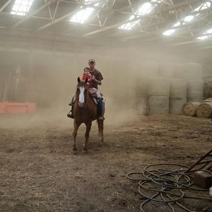 Meet your Posher, Avery